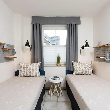 Kampstrasse-14-wohnung-1 شقة *